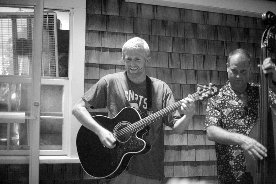 brad tucker on guitar