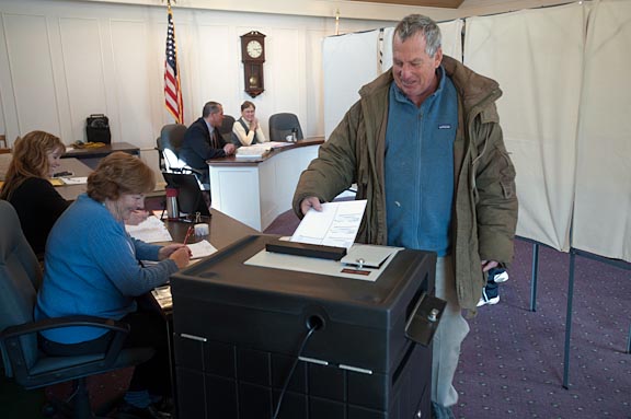 Charlie Blair casts ballot