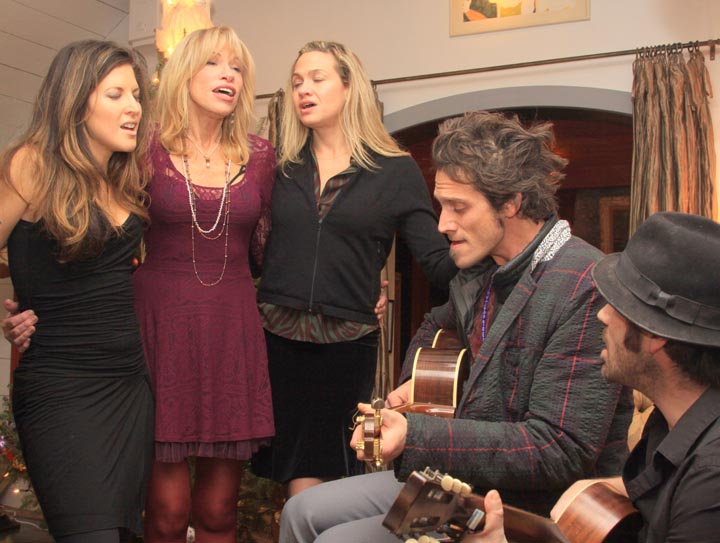 Carly Simon Julie Sally Ben Taylor David Saw