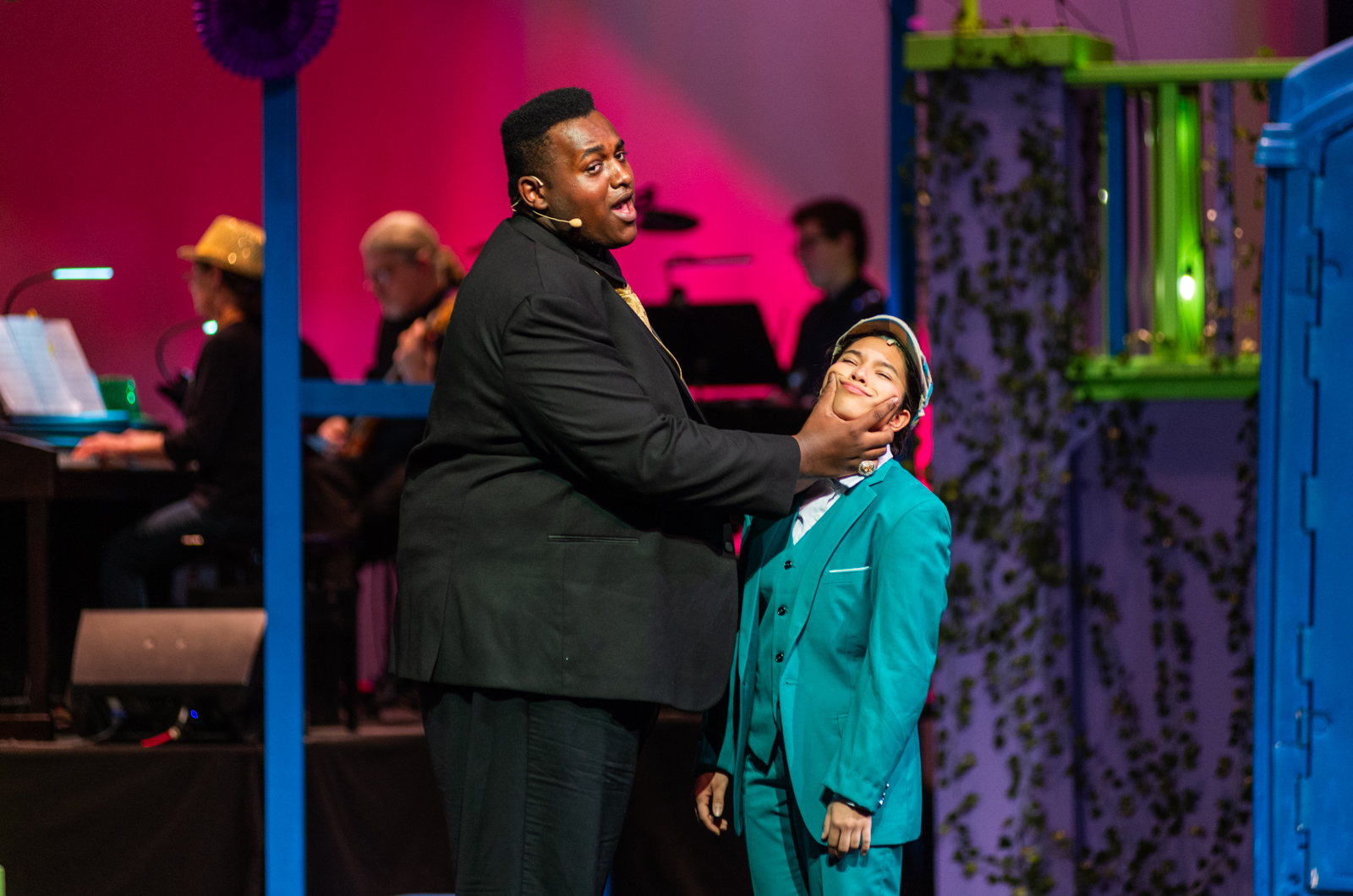 Duke Orsino (Samuel Hines) spurns Viola (Gabi Silveira) in favor of Olivia.