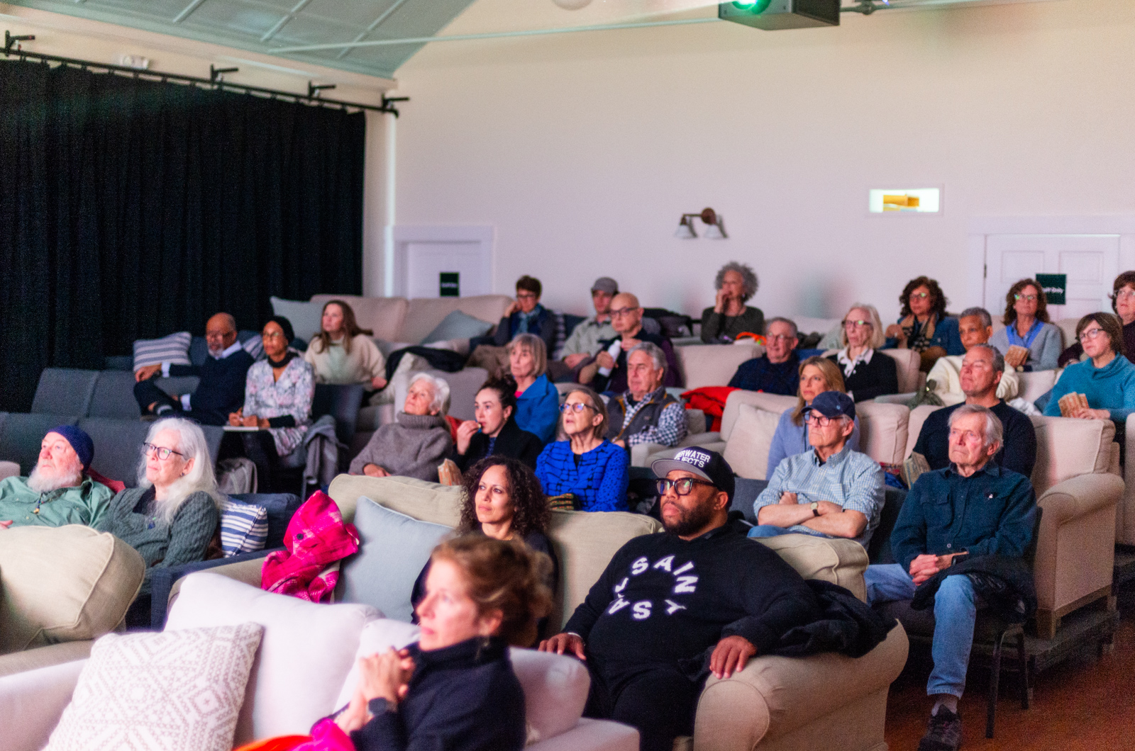 Audience for Underwater Projects.