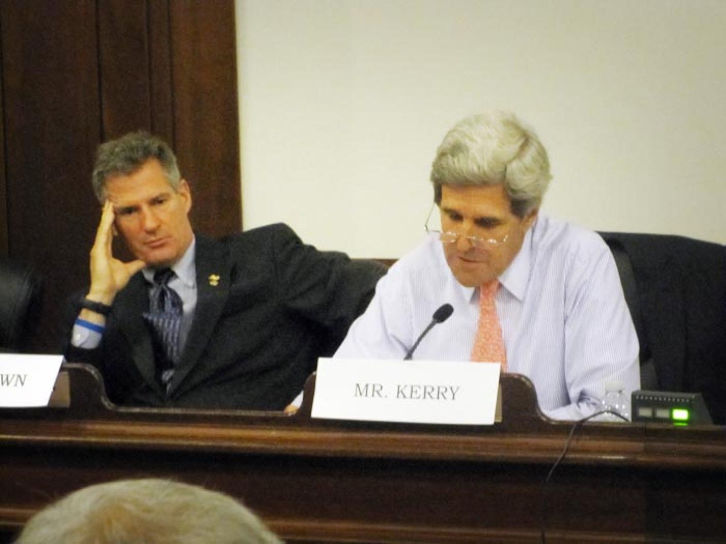 Scott Scott Brown John Kerry Microphone