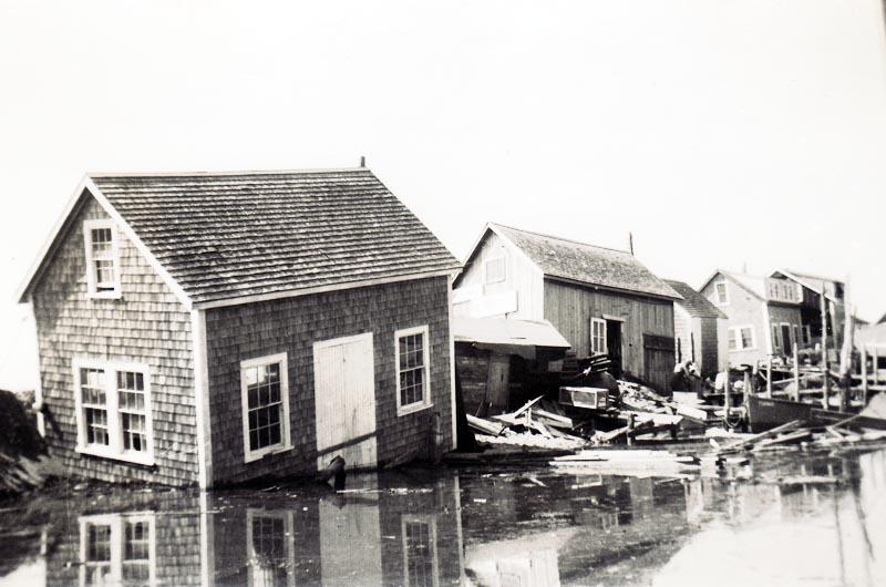 Hurricane Carol hits Menemsha 