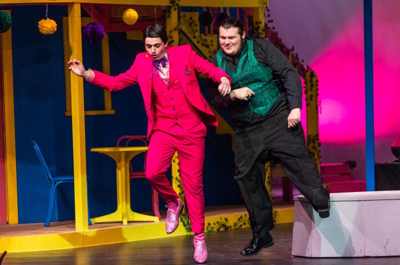 [l-r] Sir Andrew Aguecheek (Huck Moore), Sir Toby Belch (Jack Tully) revel together.