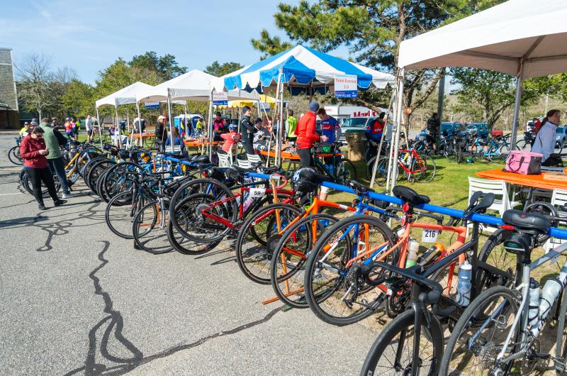 Bikes lined up before the start.