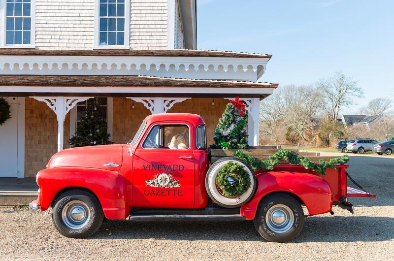 The iconic Vineyard Gazette truck was in attendance of course.
