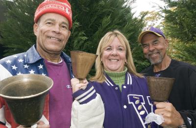 fans with cowbells