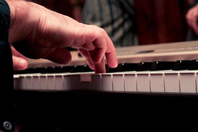 piano hands
