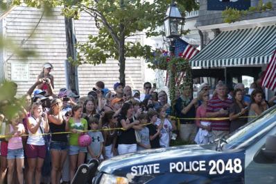 police car crowd