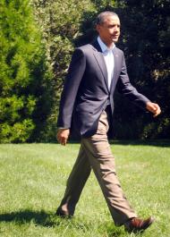 Obama press conference potus president strides