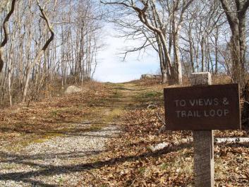 gay head moraine trailhead sign