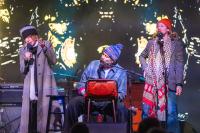 A surprise performance featuring Carly Simon, Ben Taylor and Sally Taylor.
